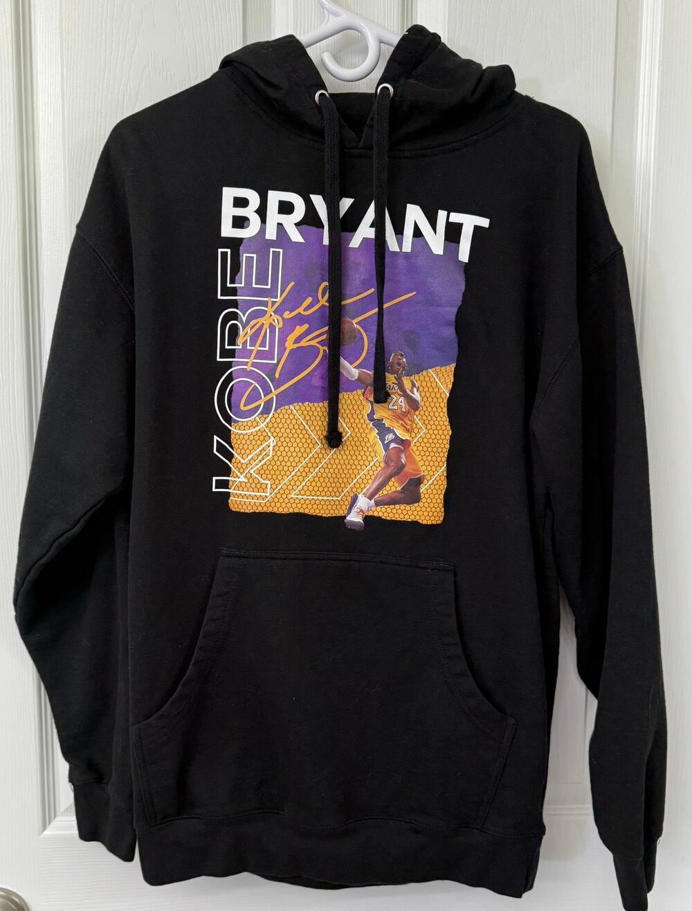 Kobe Bryant New black hoodie large Streetwear Official 24 Lakers signature